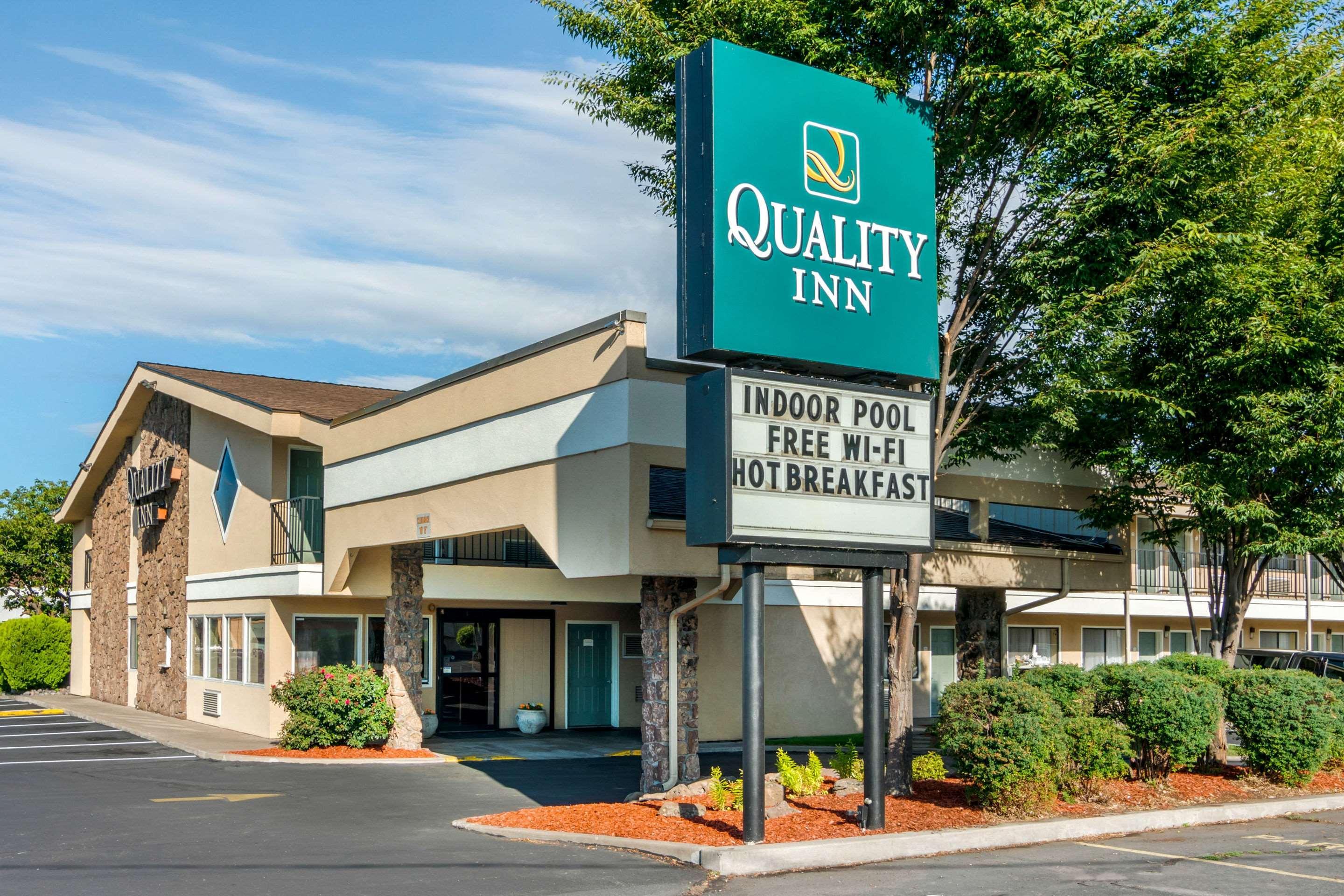 Quality Inn Klamath Falls - Crater Lake Gateway Екстериор снимка